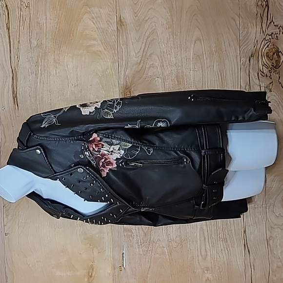 NWOT Blank NYC Love and Leave Faux Leather Moto Jacket Sz S - Picture 3 of 8